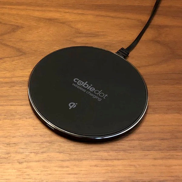 Tabletop Qi Wireless Charging Units for Home and Office | GuestOutfitters.com